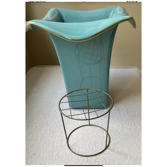 Southern Living At Home Tuscan Robin’s Egg Blue 9” Vase With Stem Separator - Picture 1 of 12